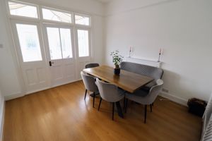 Dining Room- click for photo gallery